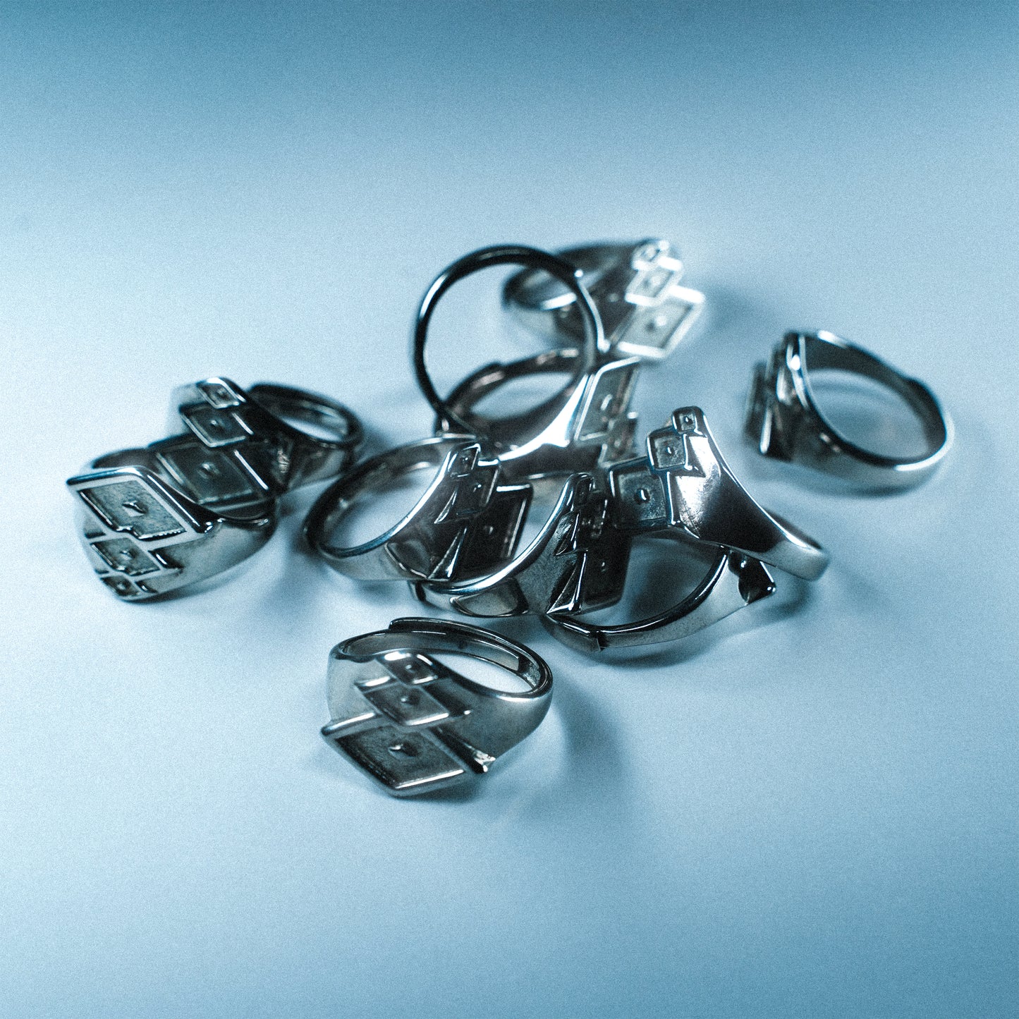LA BAGUE YASSTWICE
